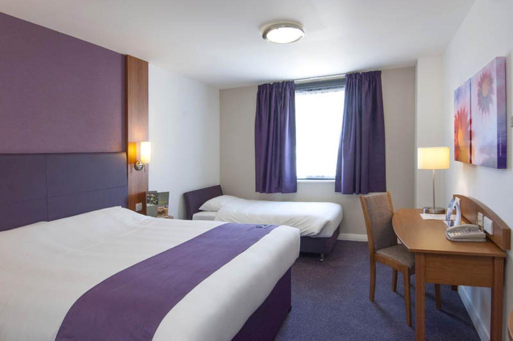 Premier Inn Newcastle City Centre Millennium Bridge Phòng bức ảnh