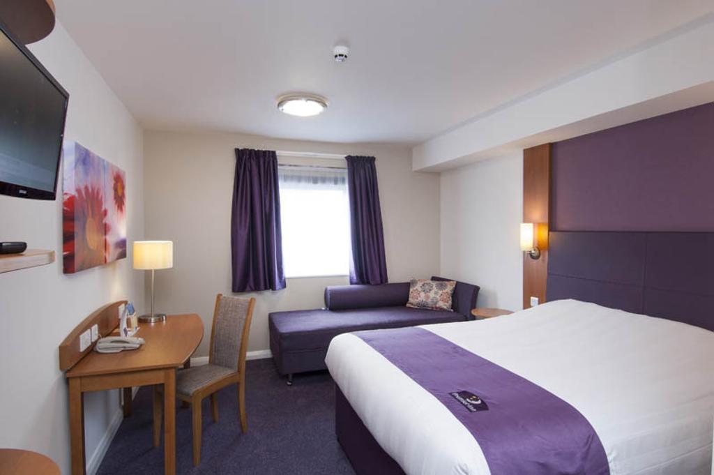 Premier Inn Newcastle City Centre Millennium Bridge Phòng bức ảnh