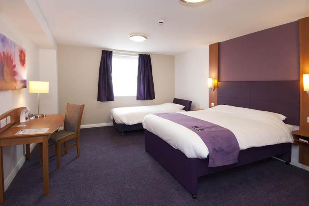 Premier Inn Newcastle City Centre Millennium Bridge Phòng bức ảnh