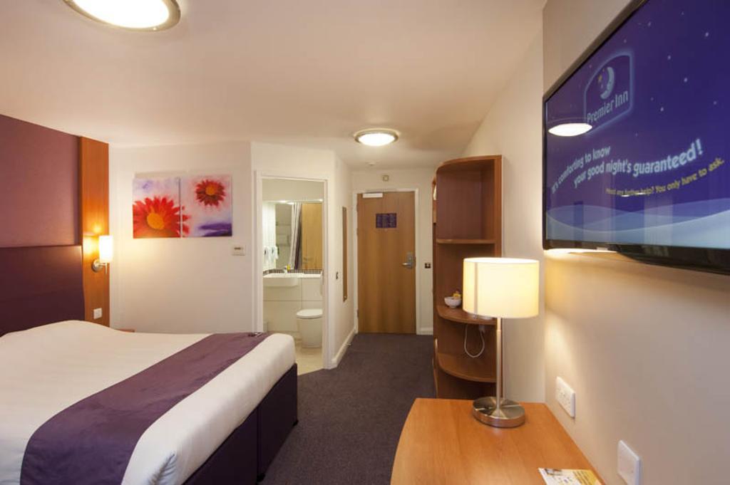 Premier Inn Newcastle City Centre Millennium Bridge Ngoại thất bức ảnh